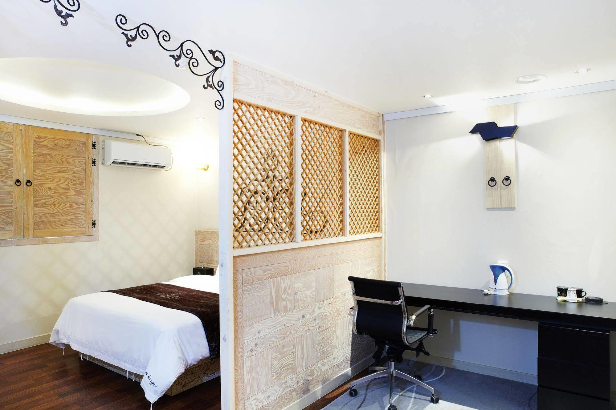 Bell Hotel Hwaseong Экстерьер фото