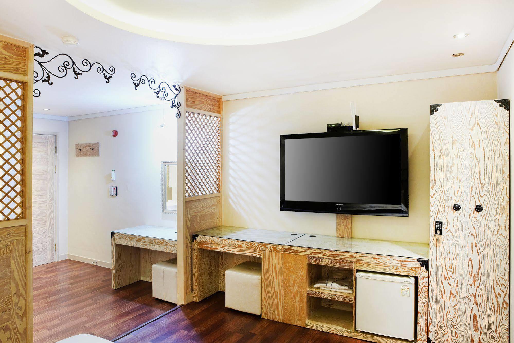 Bell Hotel Hwaseong Экстерьер фото